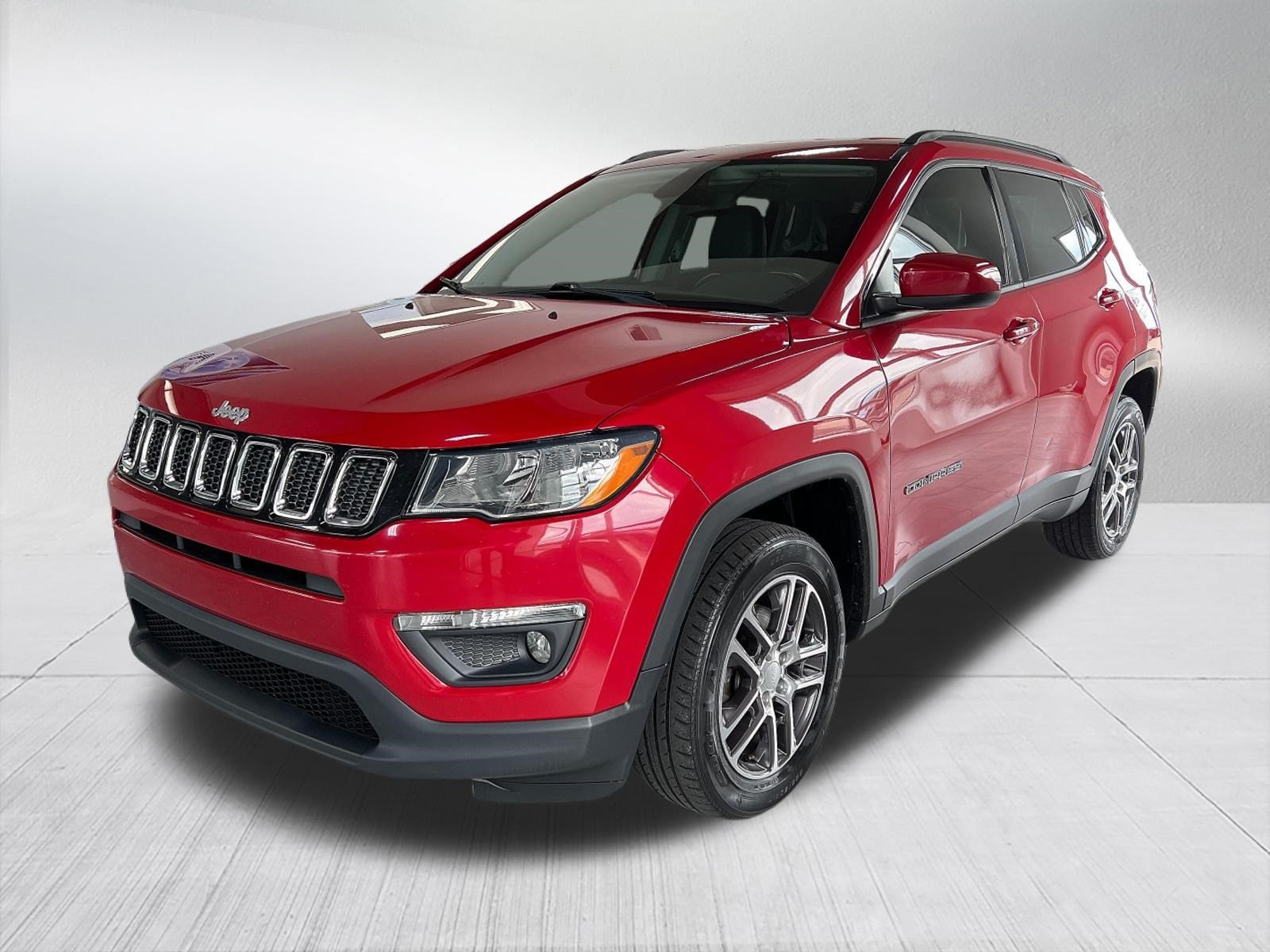 Used 2020 Jeep Compass Latitude with VIN 3C4NJDBB9LT133002 for sale in Hillsdale, MI