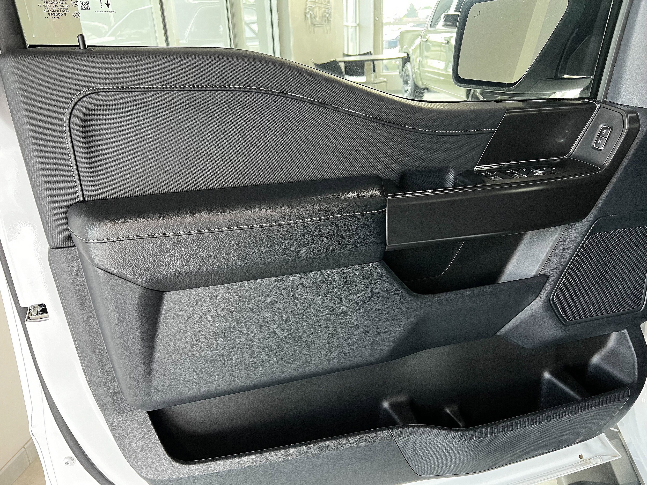 2024 Ford F-150 XLT - Photo 8