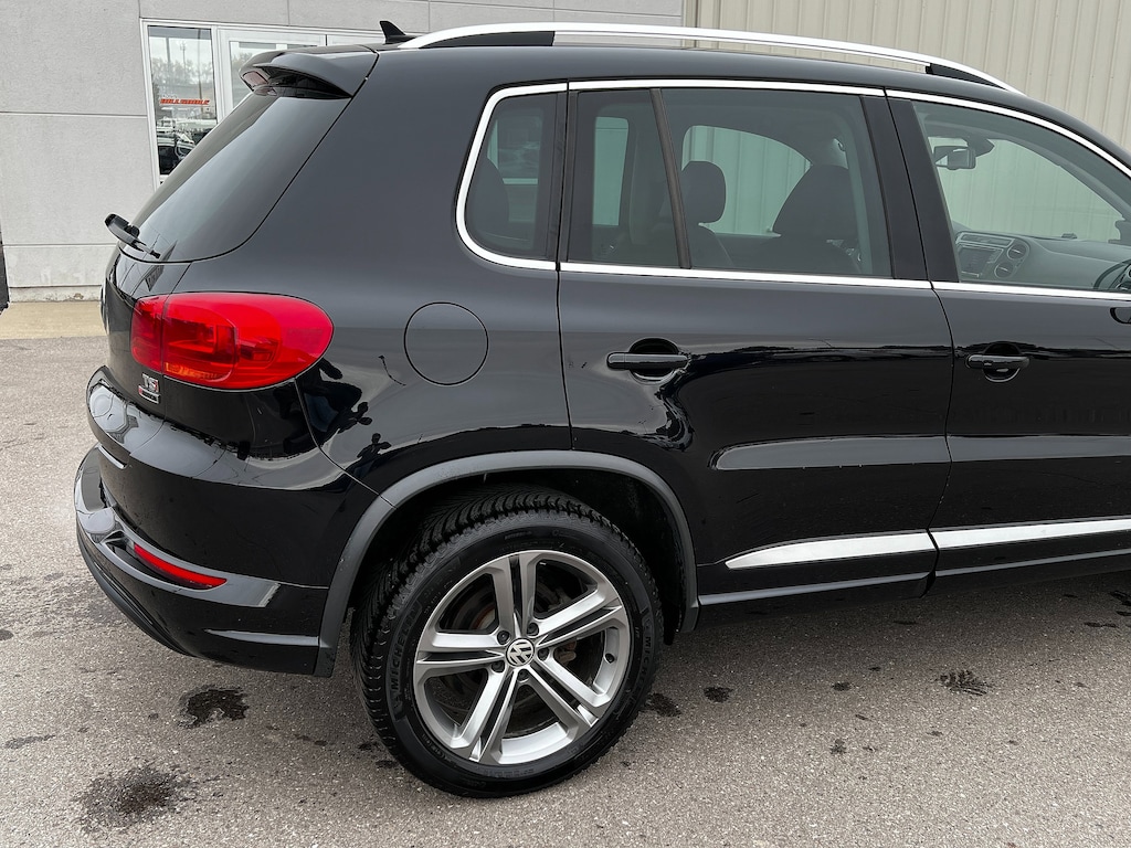 Used 2017 Volkswagen Tiguan Sport 4MOTION Sport Utility