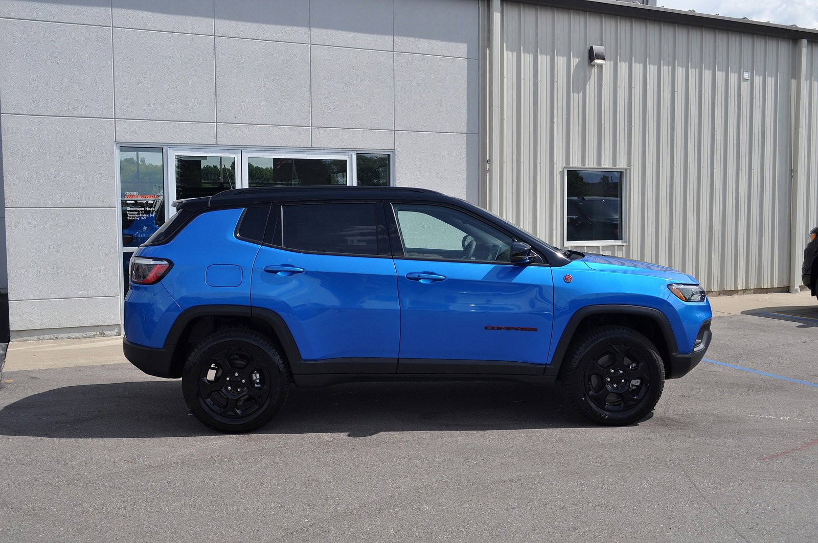 Used 2023 Jeep Compass Trailhawk with VIN 3C4NJDDN6PT525867 for sale in Hillsdale, MI