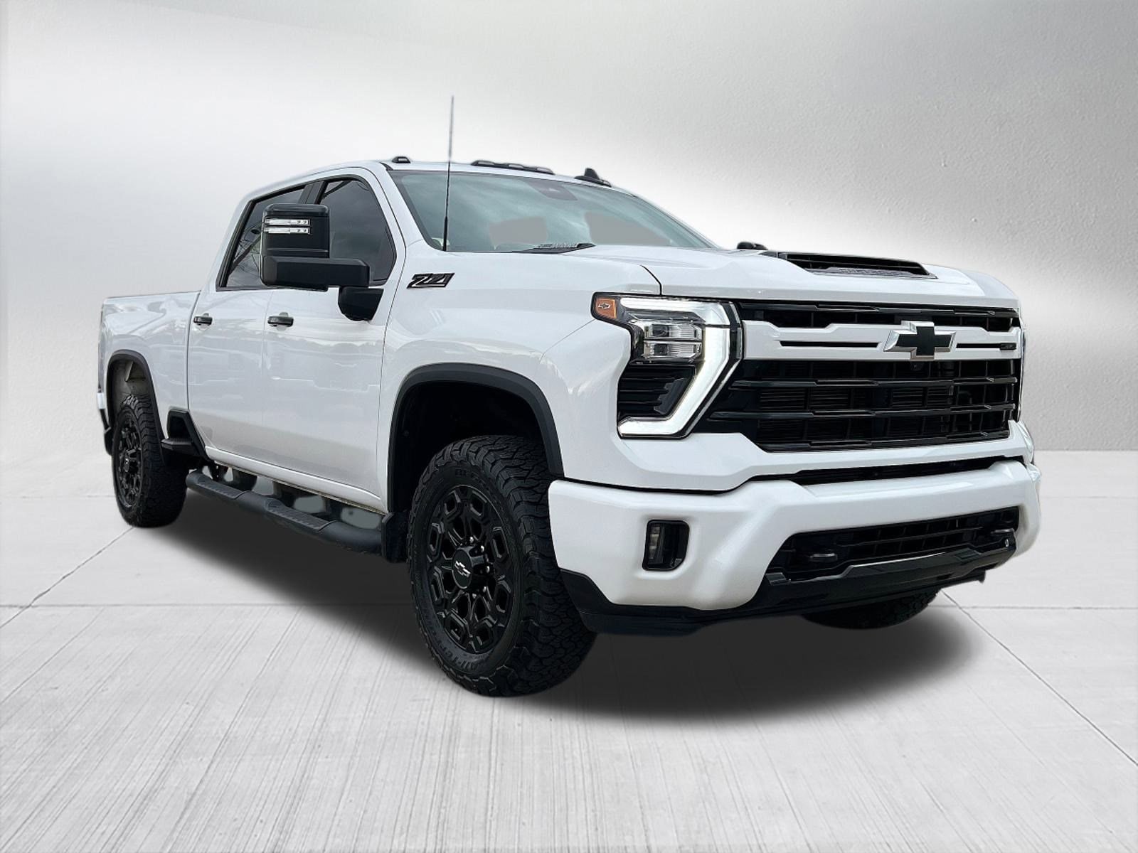 Used 2024 Chevrolet Silverado 2500HD LT with VIN 2GC1YNEY4R1236371 for sale in Hillsdale, MI