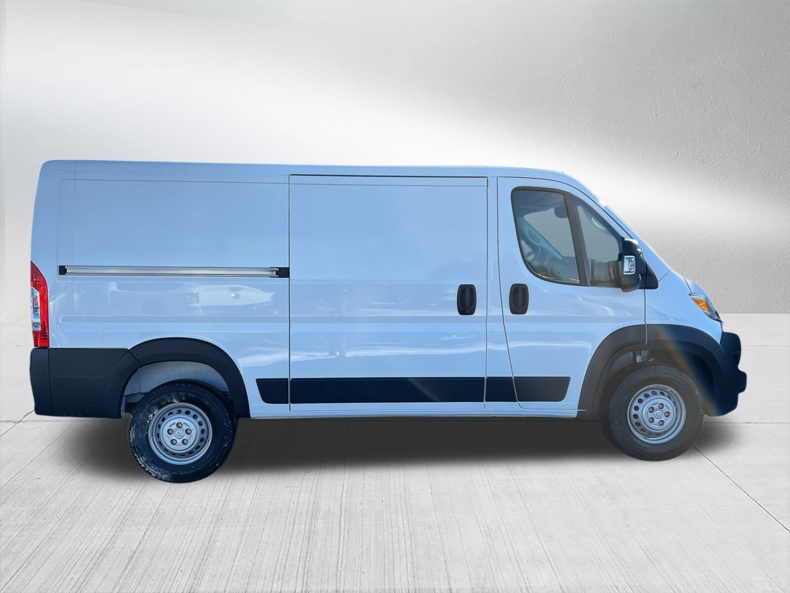 2025 Ram ProMaster 1500 Cargo Van photo 2
