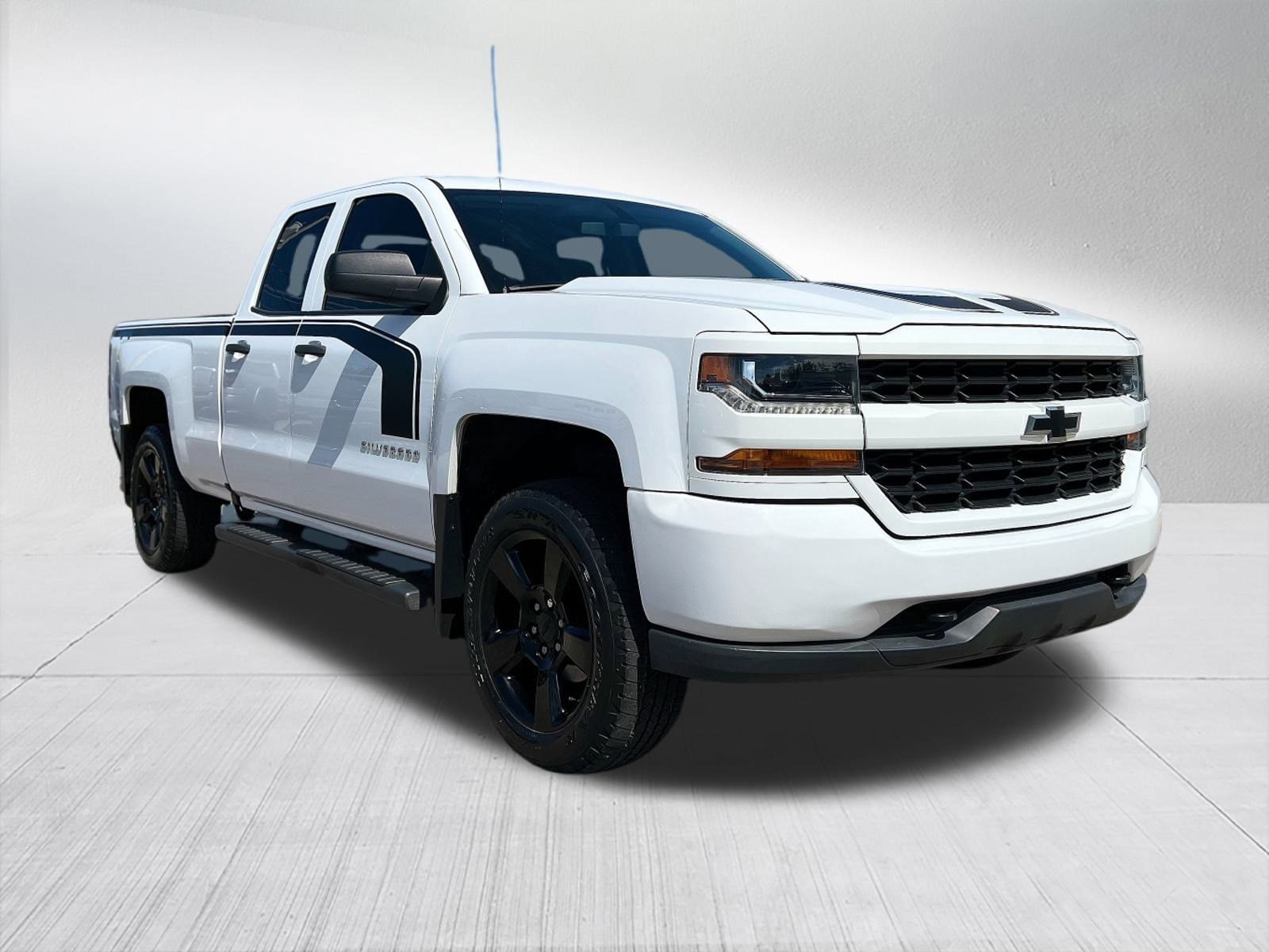Used 2017 Chevrolet Silverado 1500 Custom with VIN 1GCVKPEC3HZ367915 for sale in Hillsdale, MI
