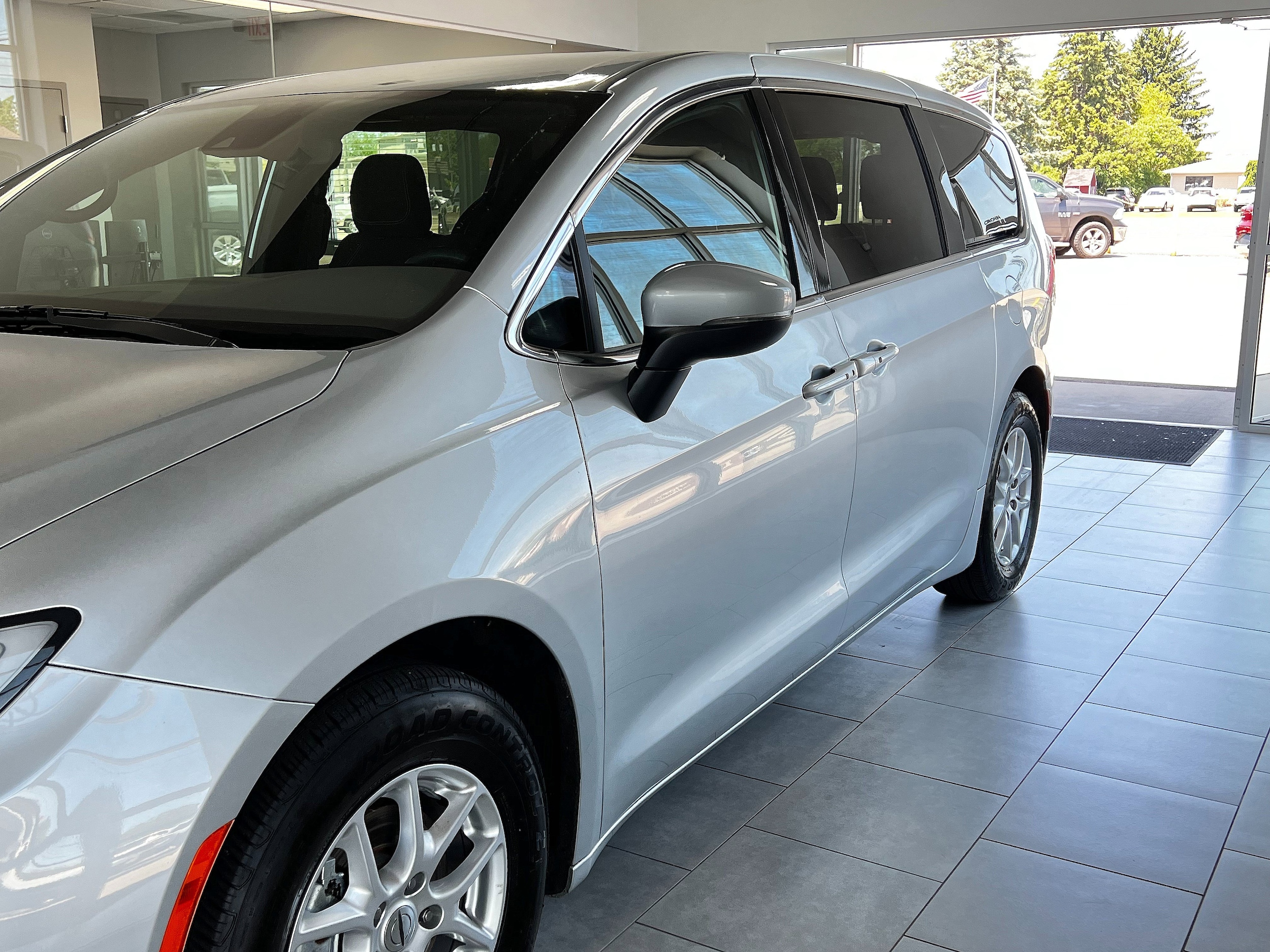 Used 2023 Chrysler Pacifica Touring with VIN 2C4RC1FG1PR516067 for sale in Hillsdale, MI