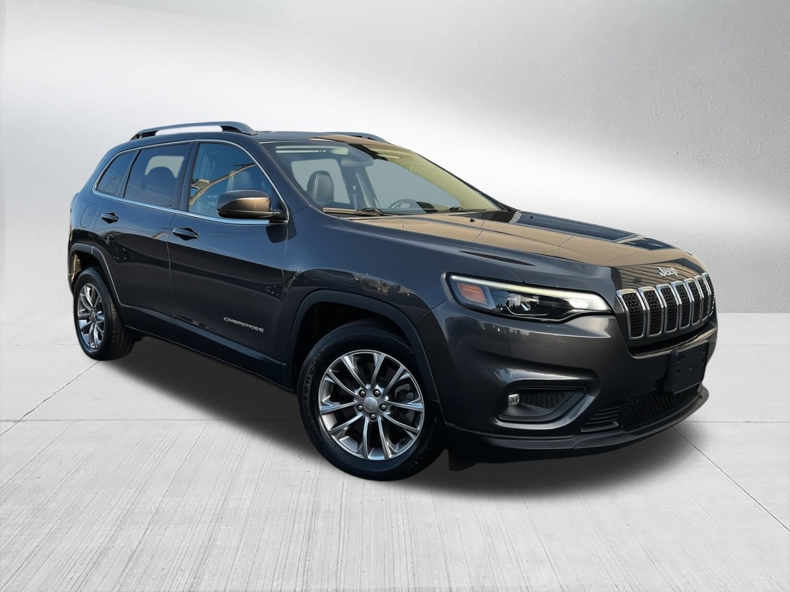Used 2019 Jeep Cherokee Latitude Plus with VIN 1C4PJLLB3KD466897 for sale in Hillsdale, MI