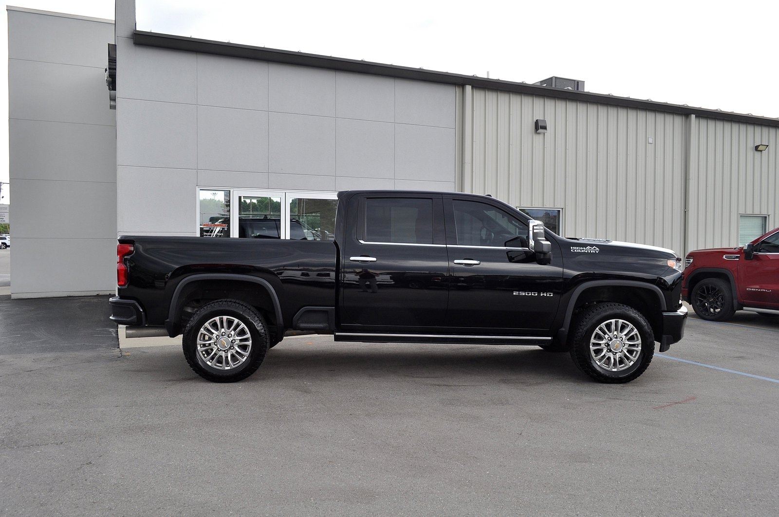 Used 2023 Chevrolet Silverado 2500HD High Country with VIN 2GC4YREYXP1722006 for sale in Hillsdale, MI