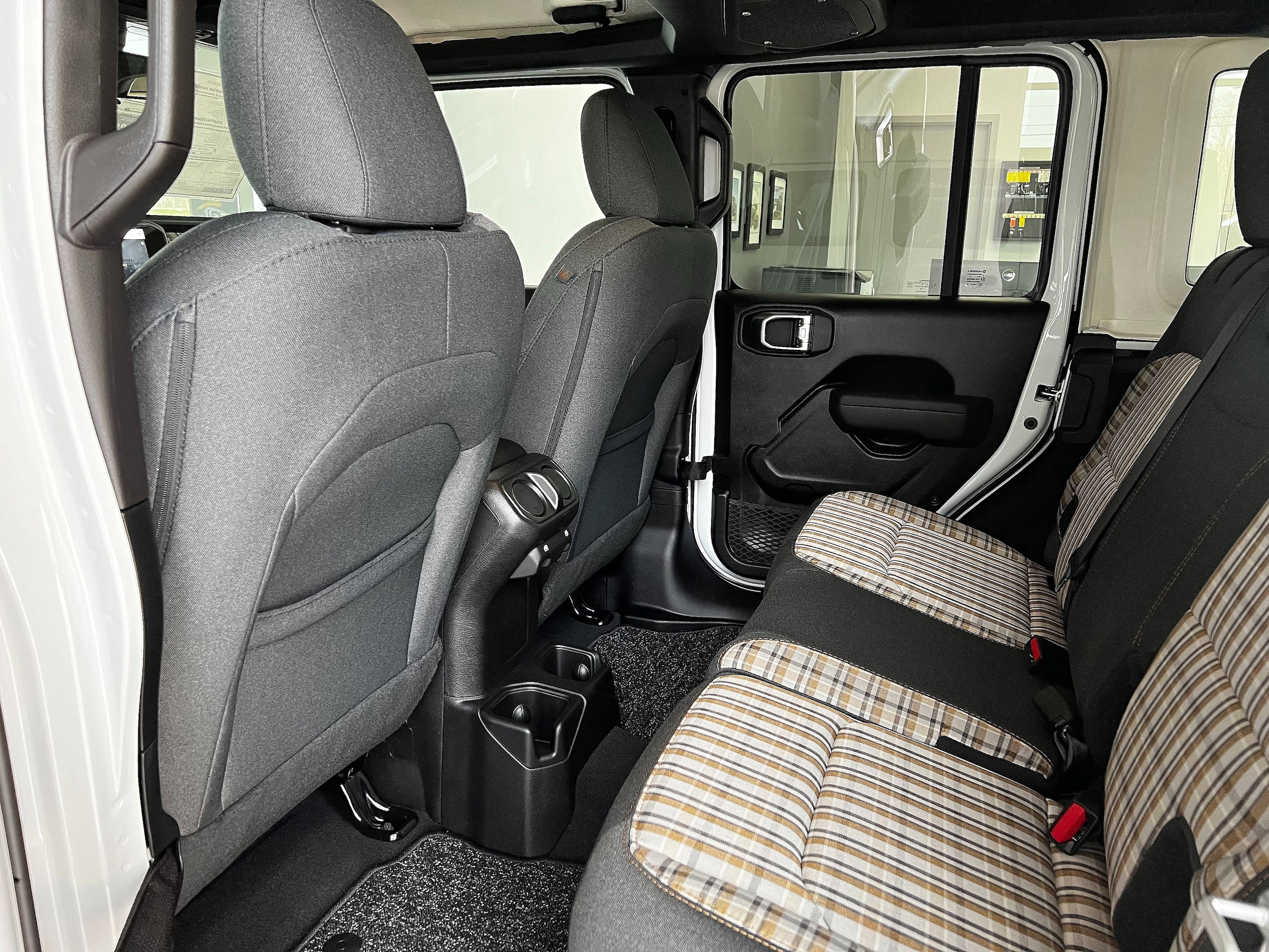 2026 Jeep Wrangler 4-Door 85th Anniversary Edition - Photo 20