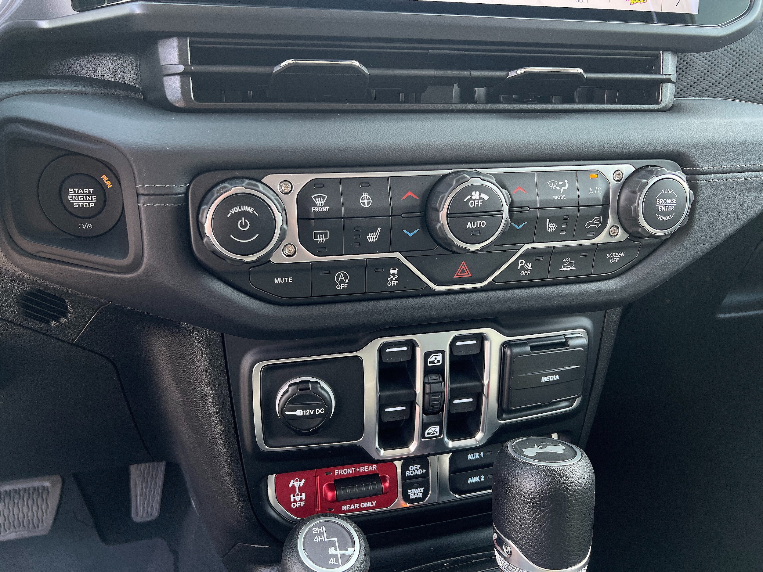 2026 Jeep Wrangler 4-Door Rubicon - Photo 13