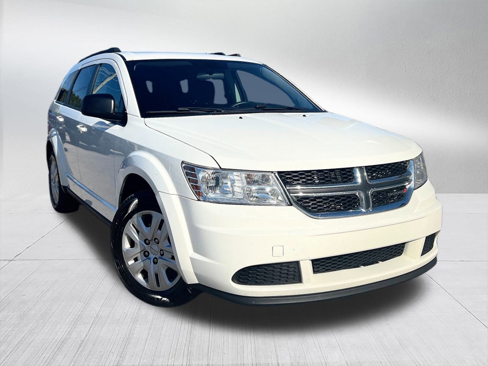 Used 2014 Dodge Journey SE with VIN 3C4PDCABXET292903 for sale in Hillsdale, MI