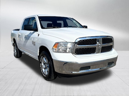 2021 Ram 1500 SLT Crew Cab 4WD Pickup