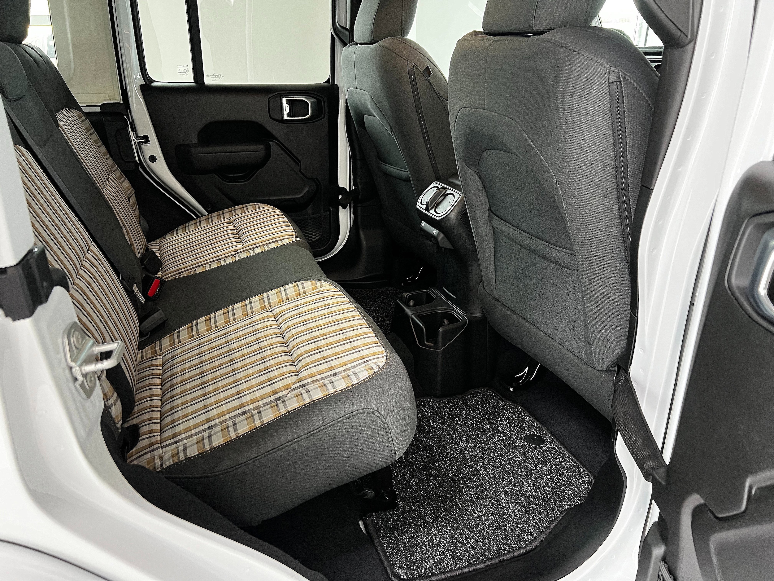 2026 Jeep Wrangler 4-Door 85th Anniversary Edition - Photo 24