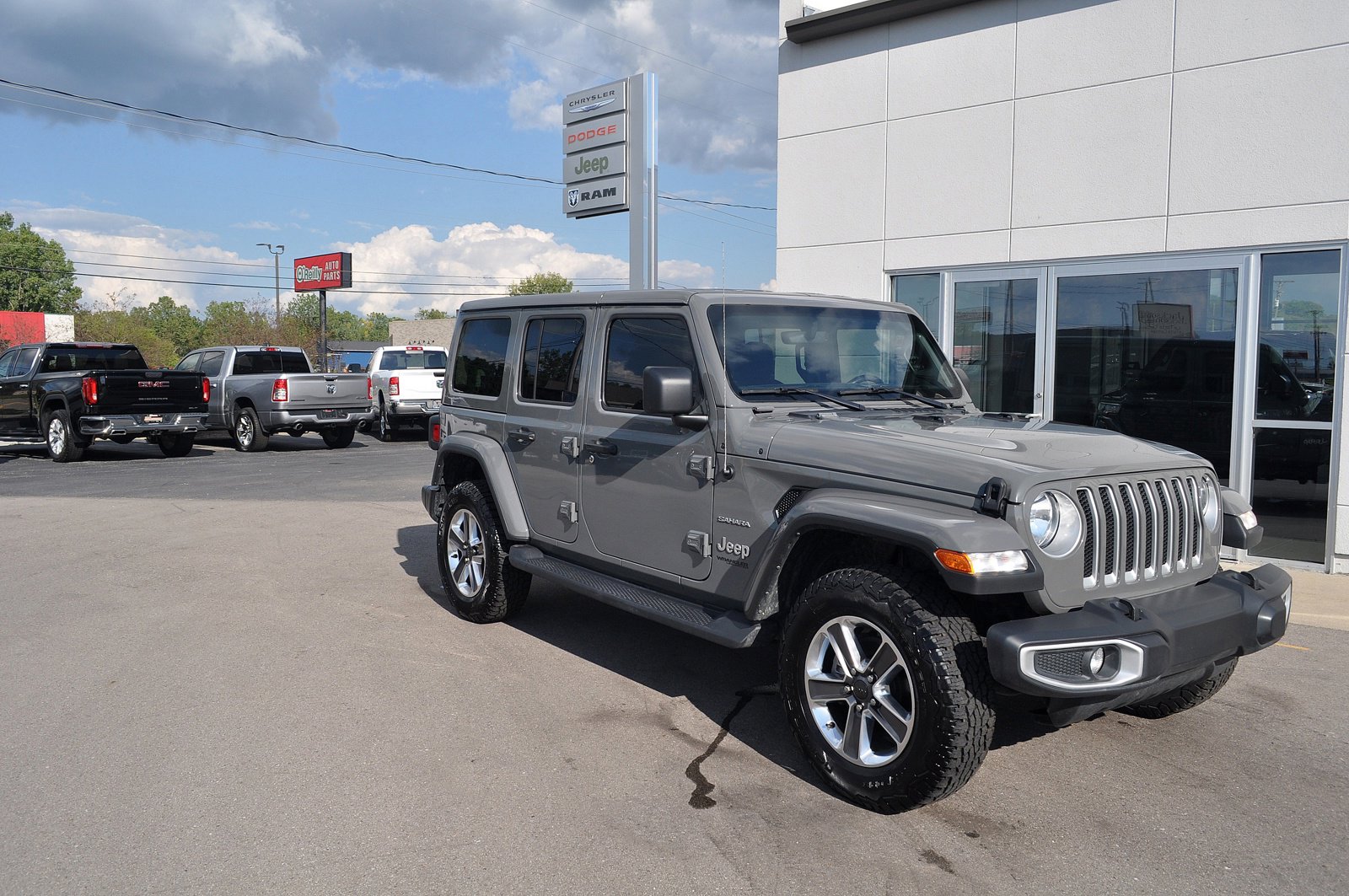 Used 2022 Jeep Wrangler Unlimited Sahara with VIN 1C4HJXEN7NW163486 for sale in Hillsdale, MI