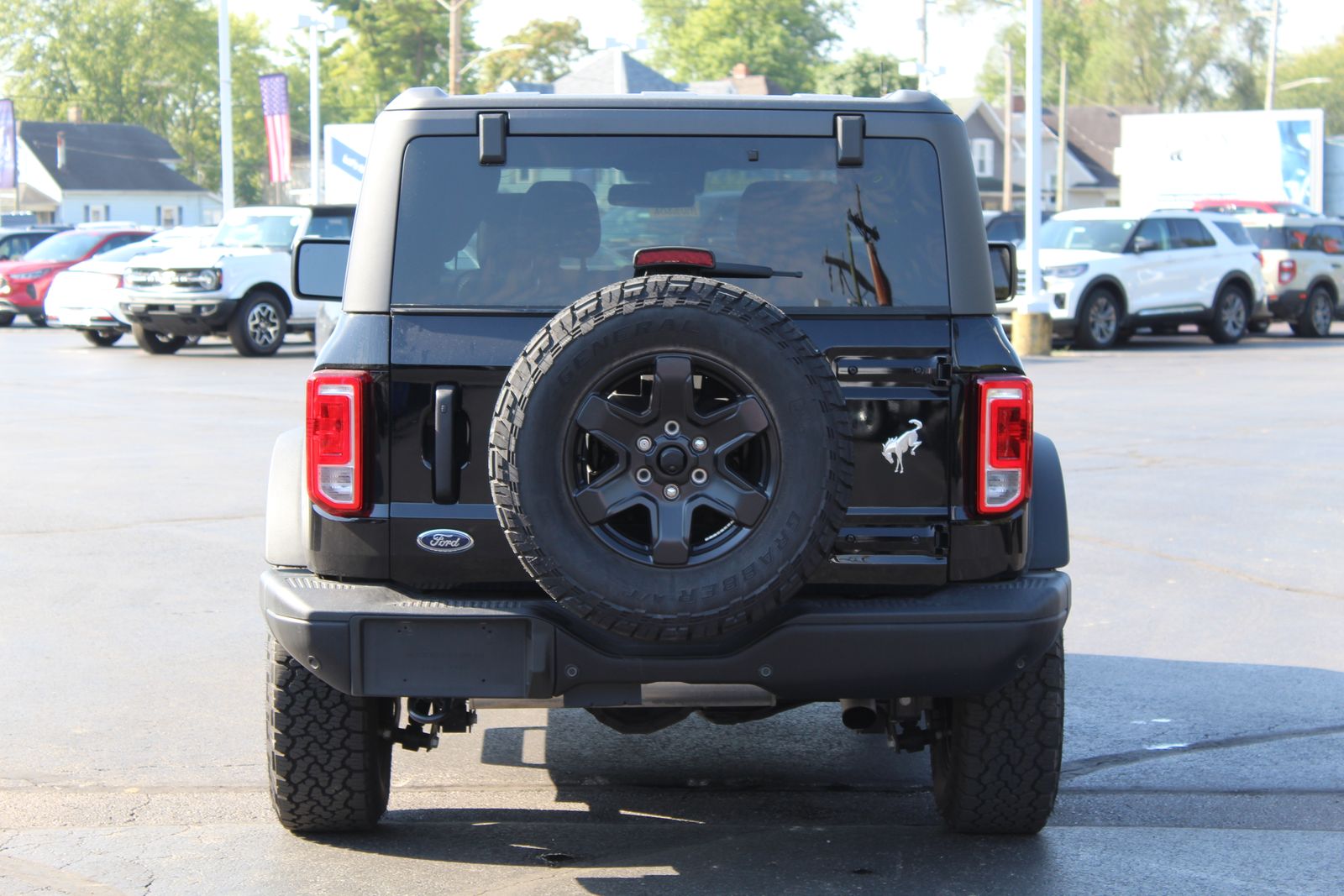 2024 Ford Bronco Black Diamond photo 3