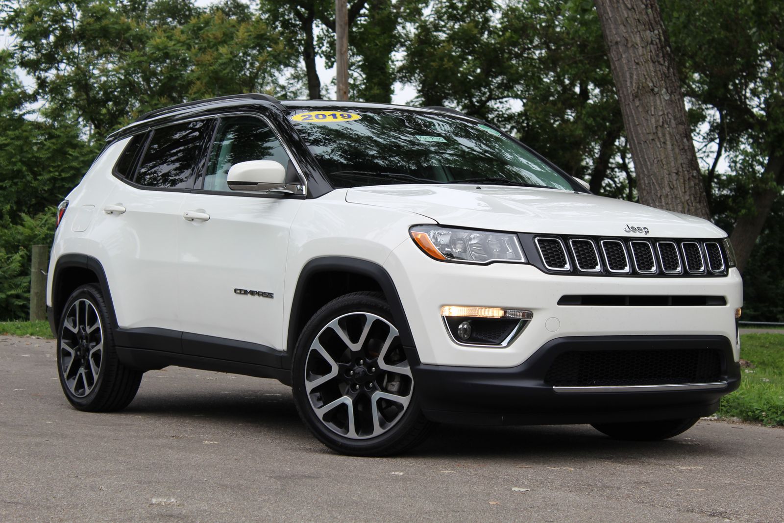 2019 Jeep Compass Limited's photo