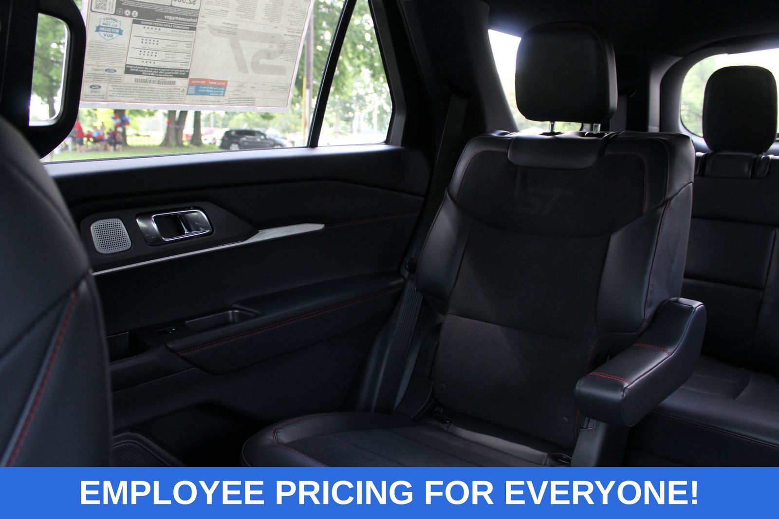 2026 Ford Explorer ST - Photo 12