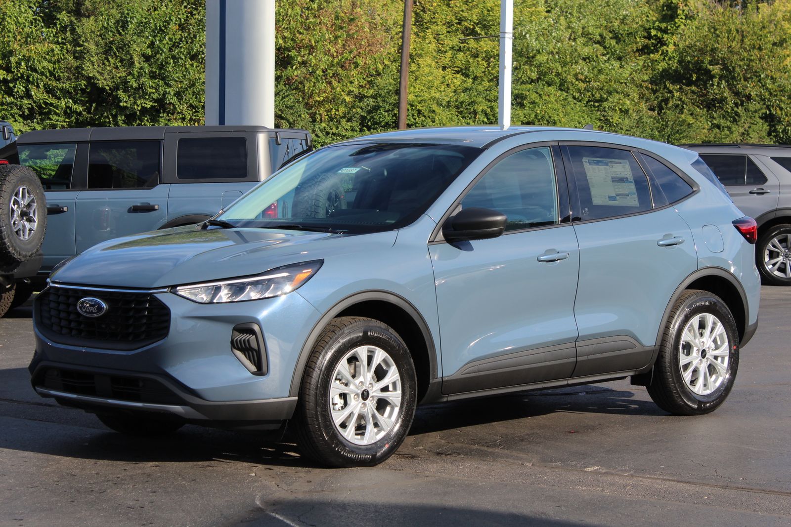 2026 Ford Escape Active photo 2