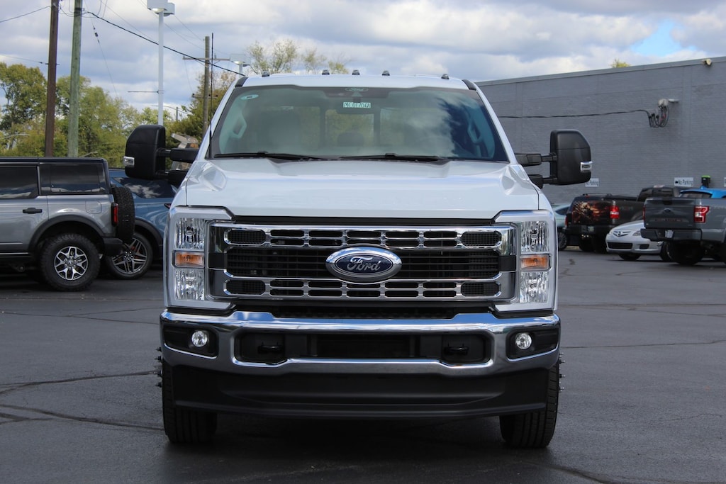 Used 2025 Ford F-350 Chassis Cab XL Crew Cab Truck