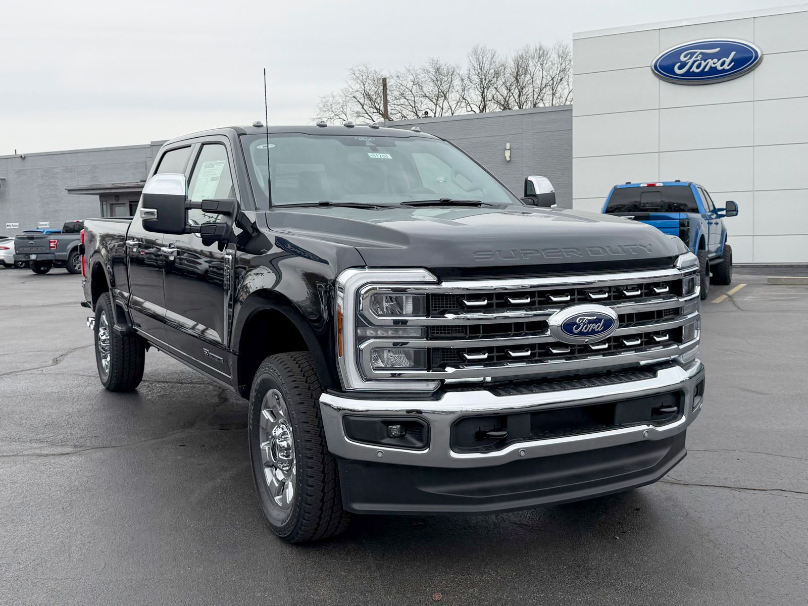 2025 Ford F-250 Lariat photo 3