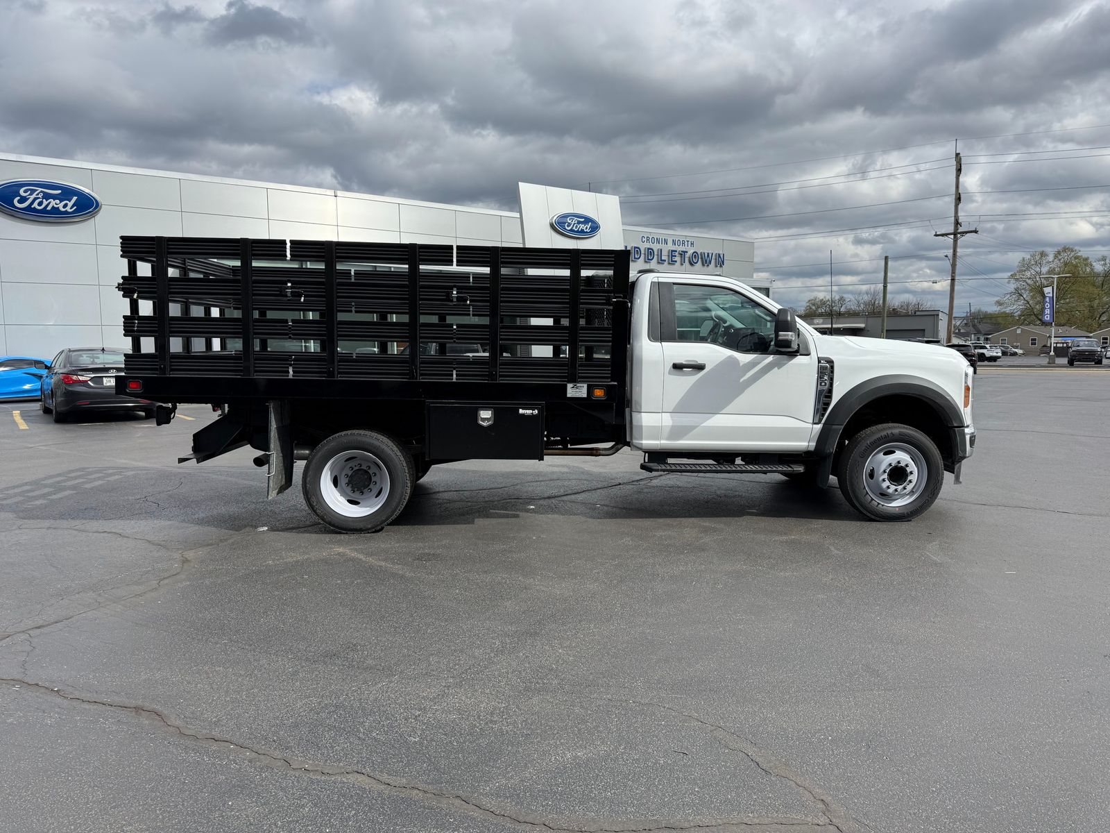 2025 Ford F-550 XL photo 4