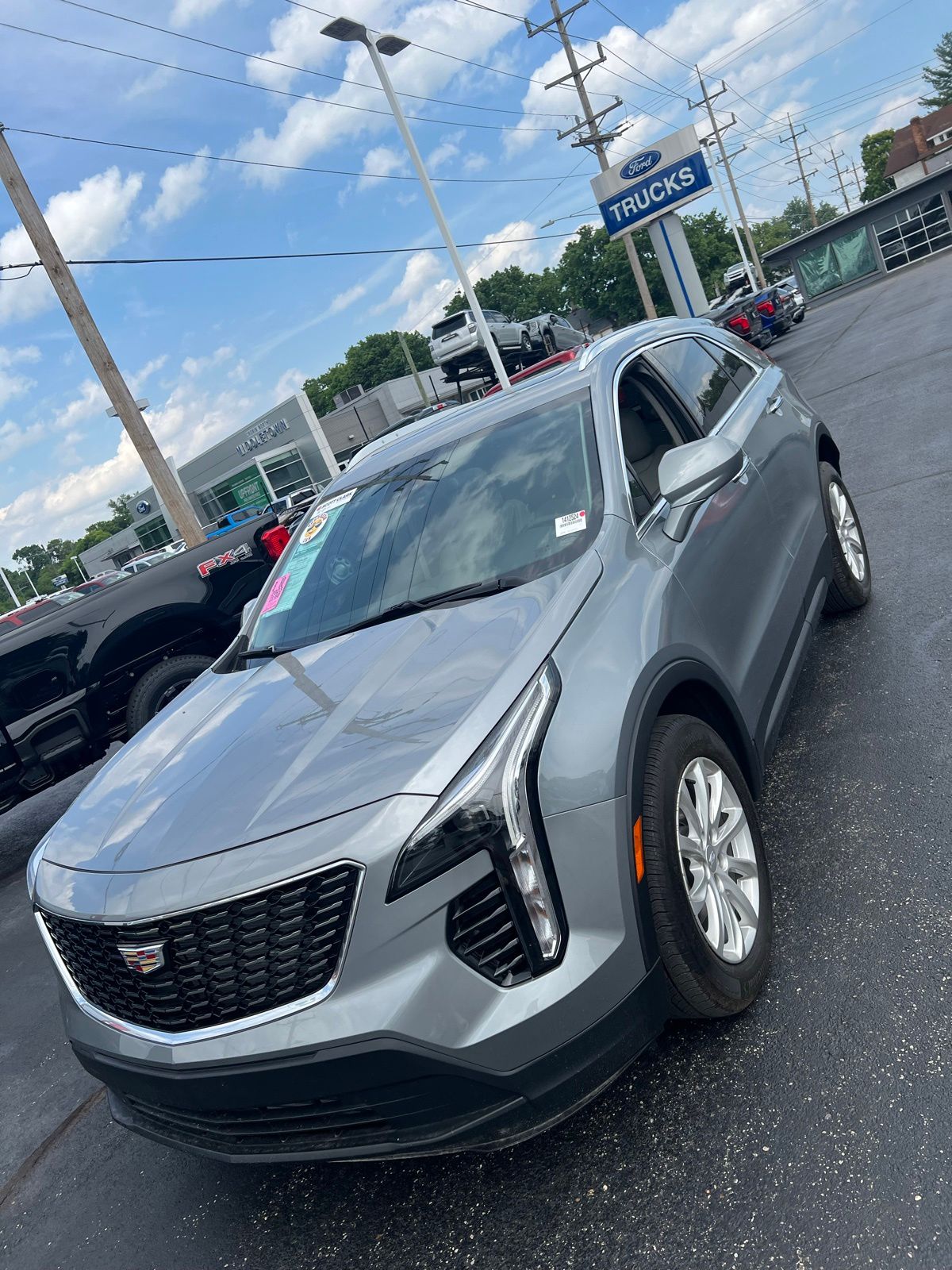 2023 Cadillac XT4 Luxury's photo