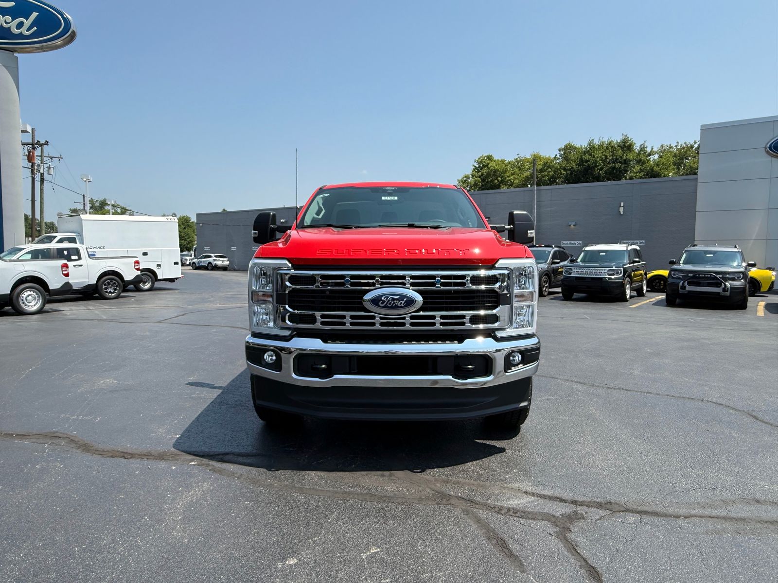 2025 Ford F-250 XLT photo 2