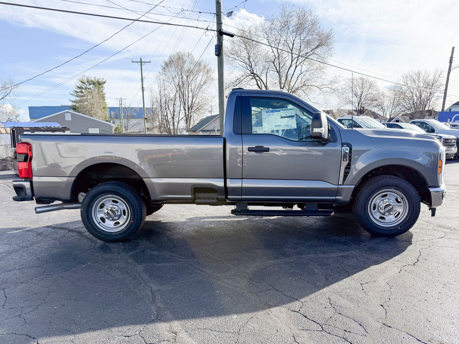 2025 Ford F-350 XL photo 4