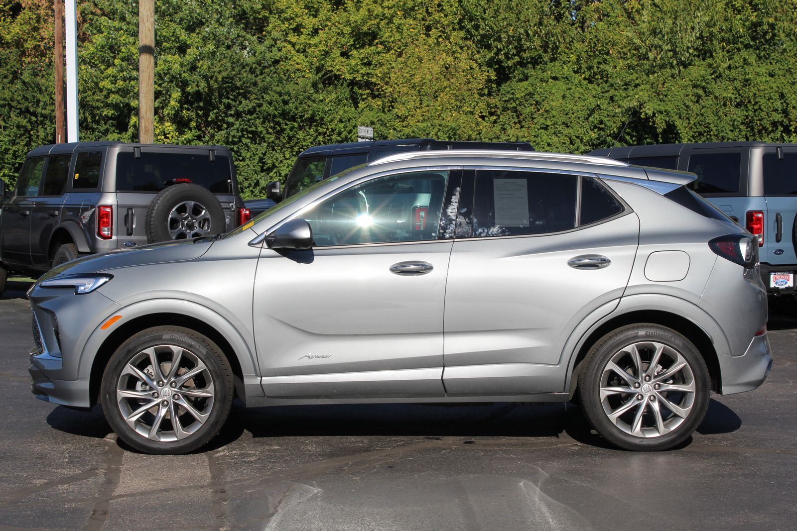 2024 Buick Encore GX Avenir photo 3
