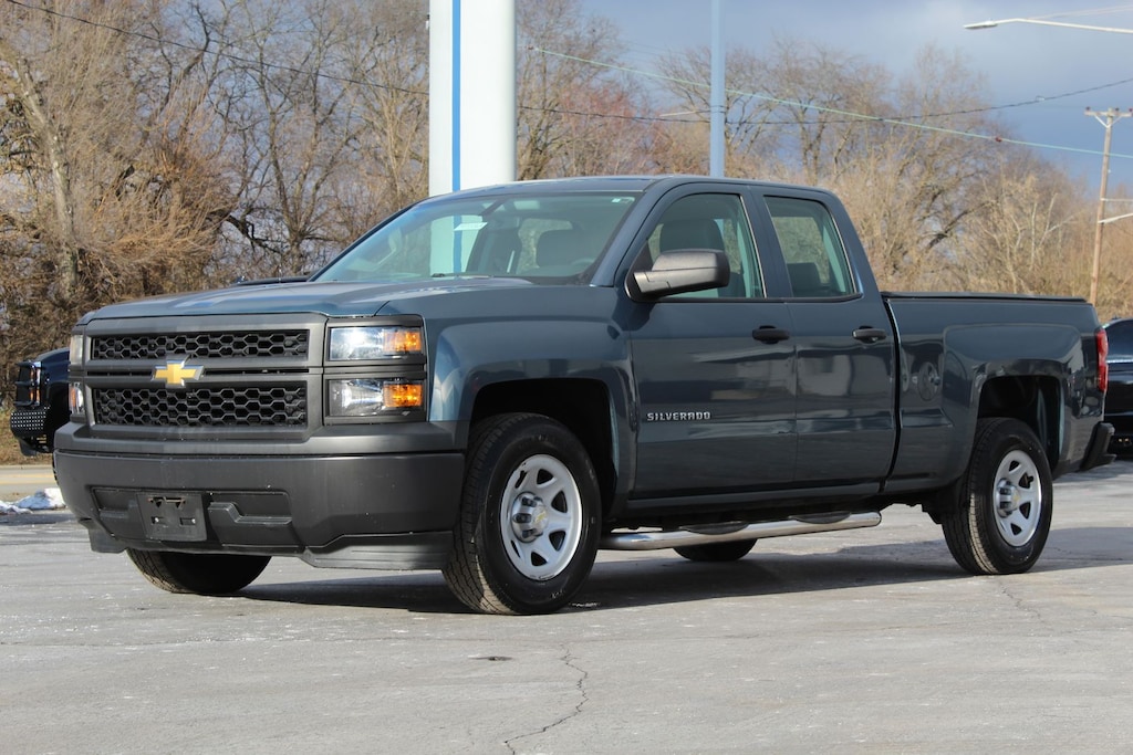 2014 Chevrolet Silverado Work Truck Base photo 3