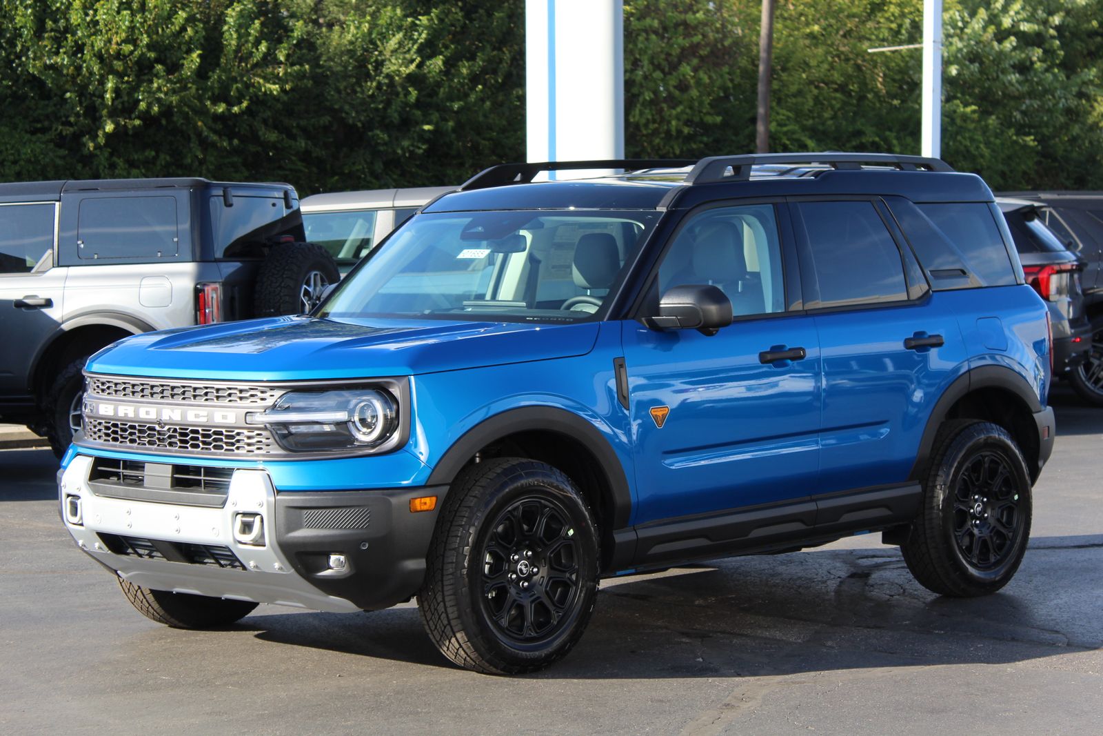 2025 Ford Bronco Sport Badlands photo 2