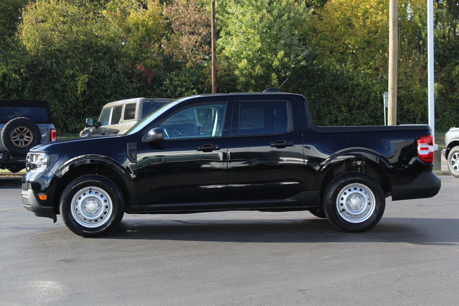 2025 Ford Maverick XL photo 4