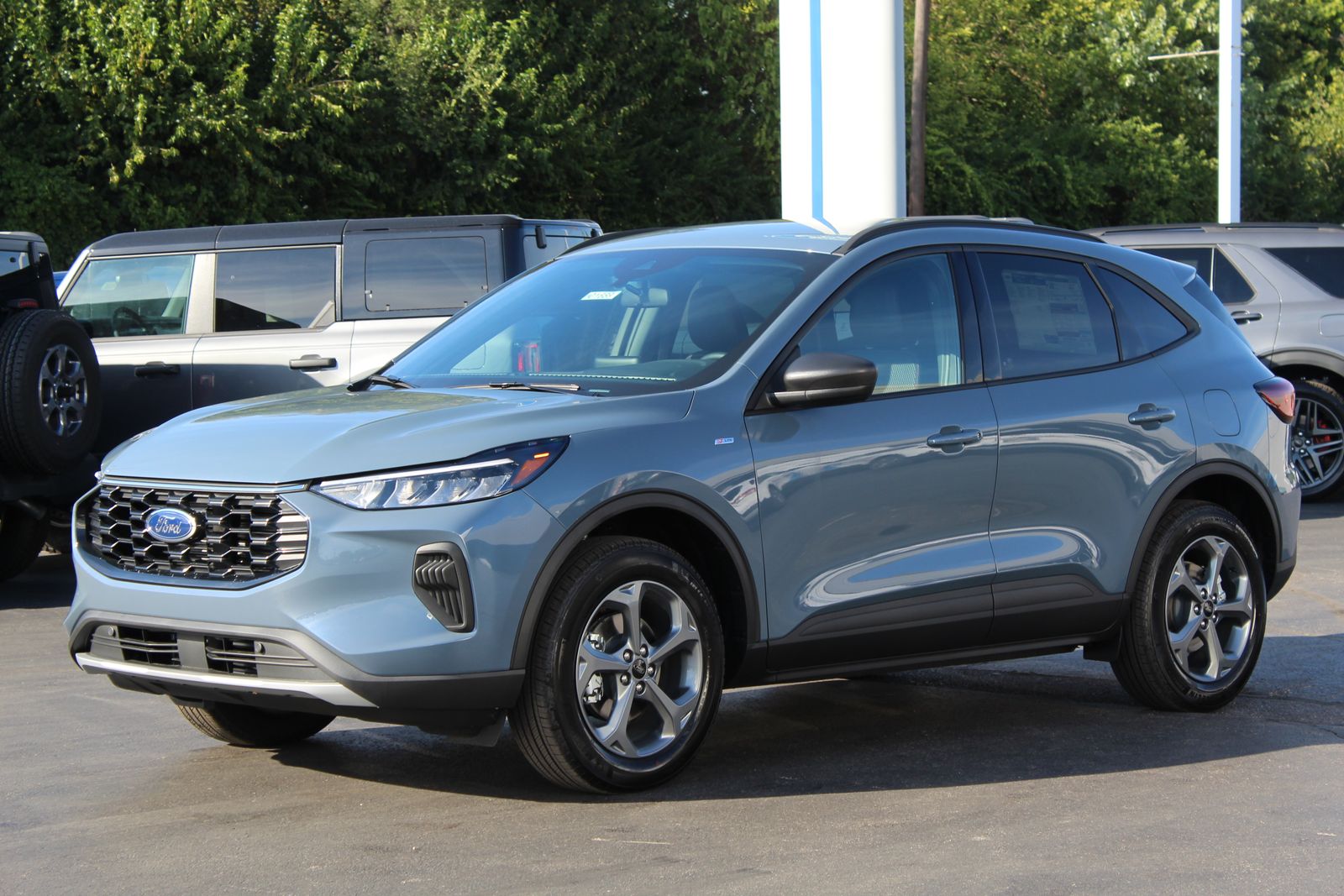 2026 Ford Escape ST-Line photo 3