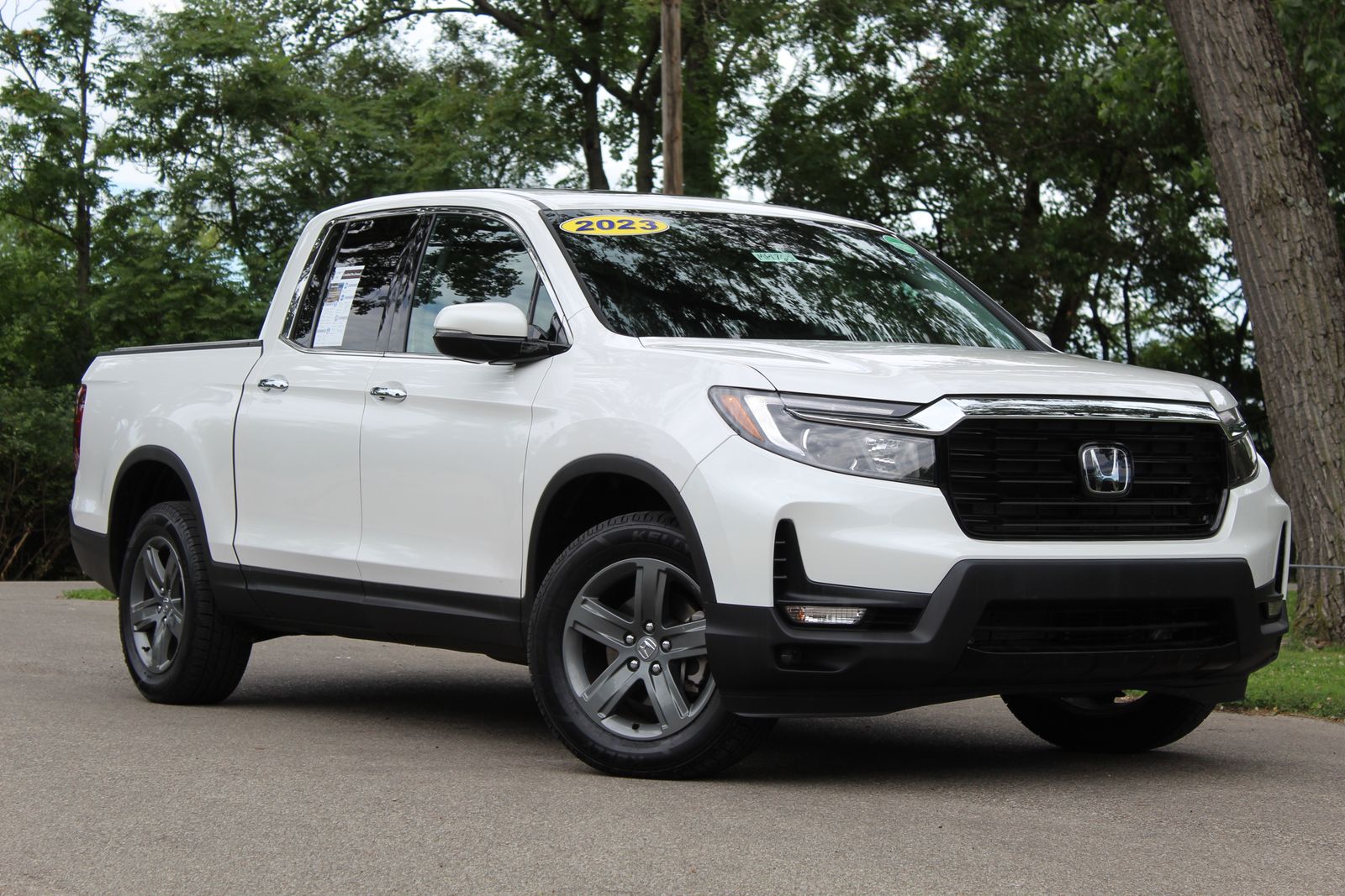 2023 Honda Ridgeline RTL-E AWD's photo