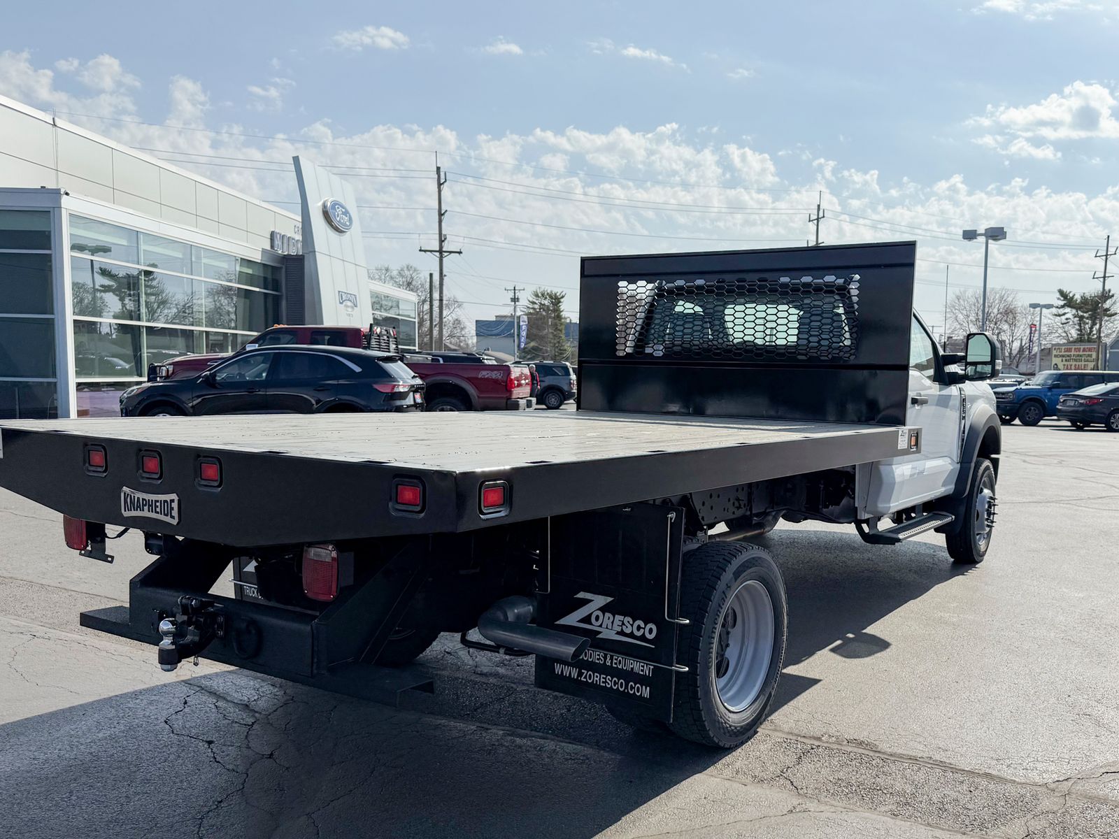 2025 Ford F-550 photo 4