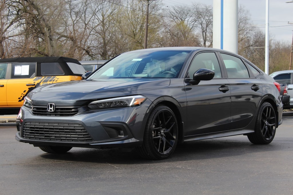 2024 Honda Civic Sport photo 2