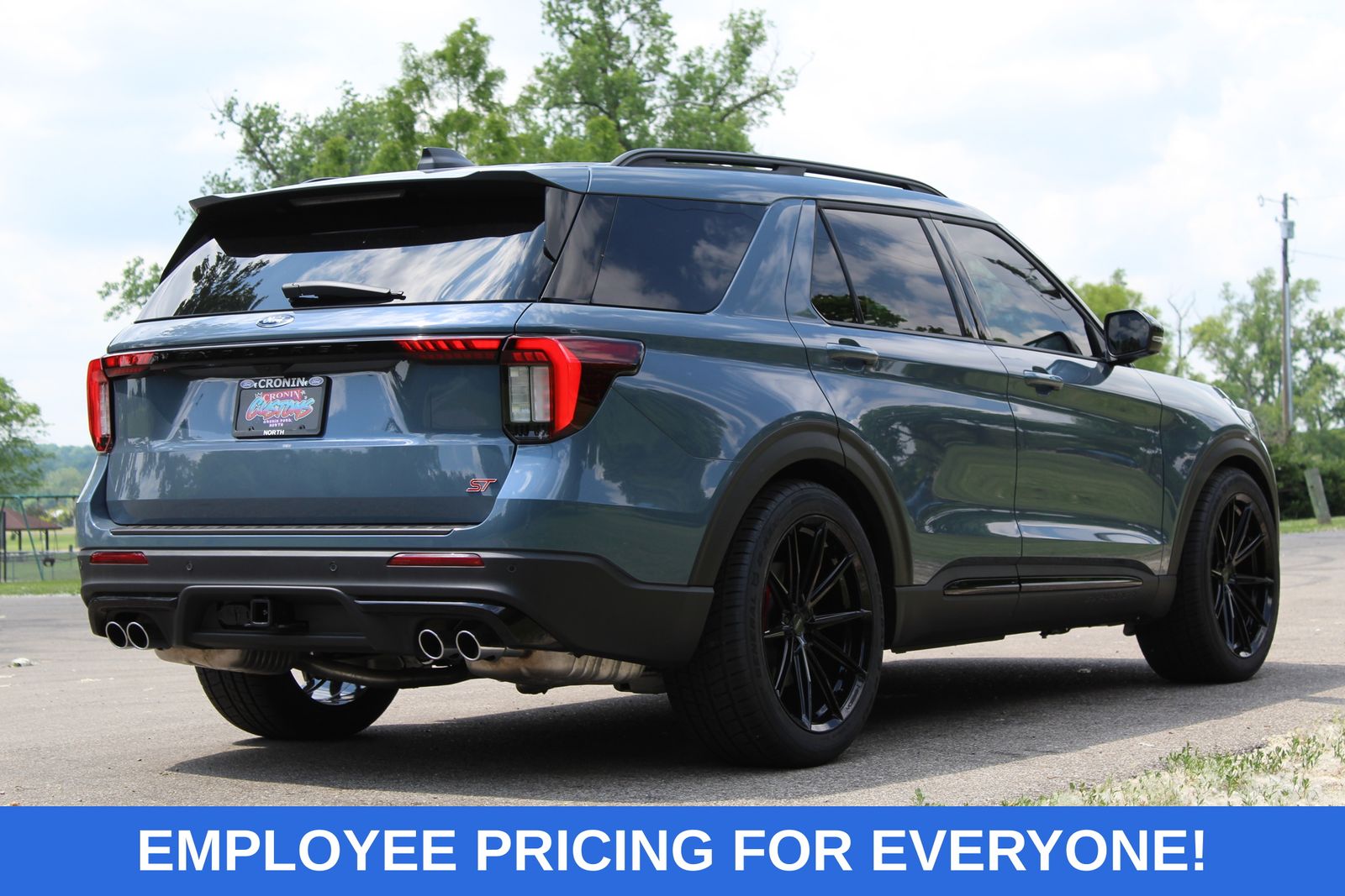 2026 Ford Explorer ST - Photo 7