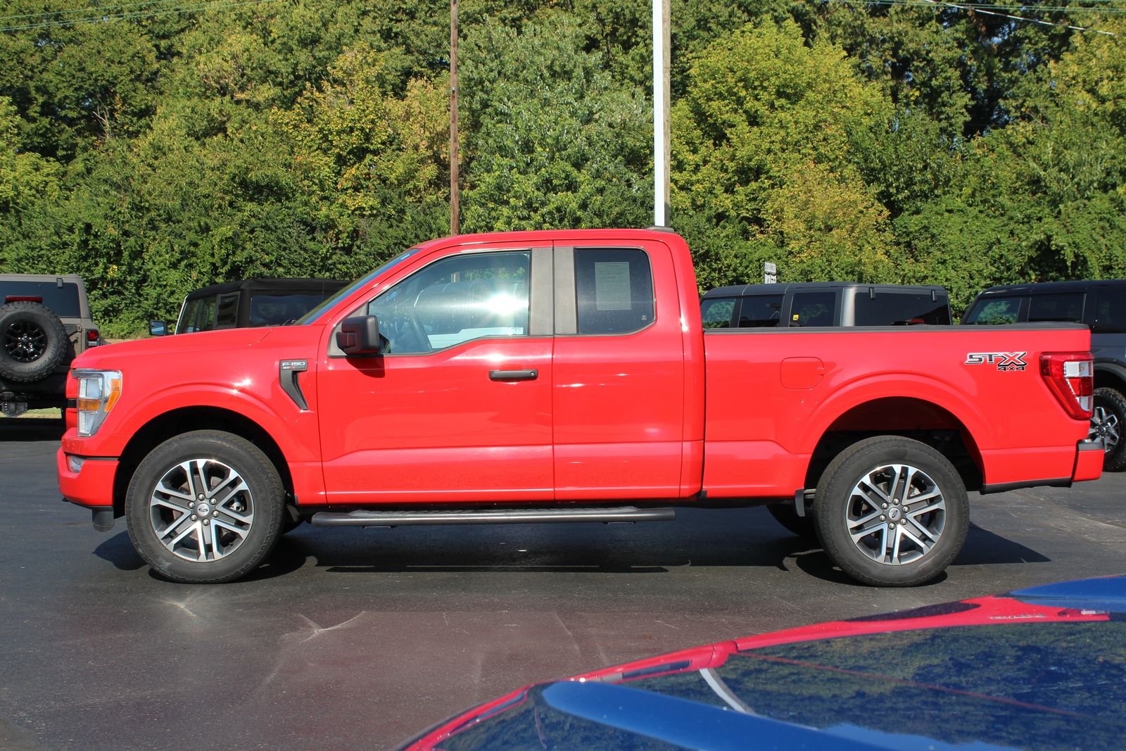 2021 Ford F-150 XL photo 2