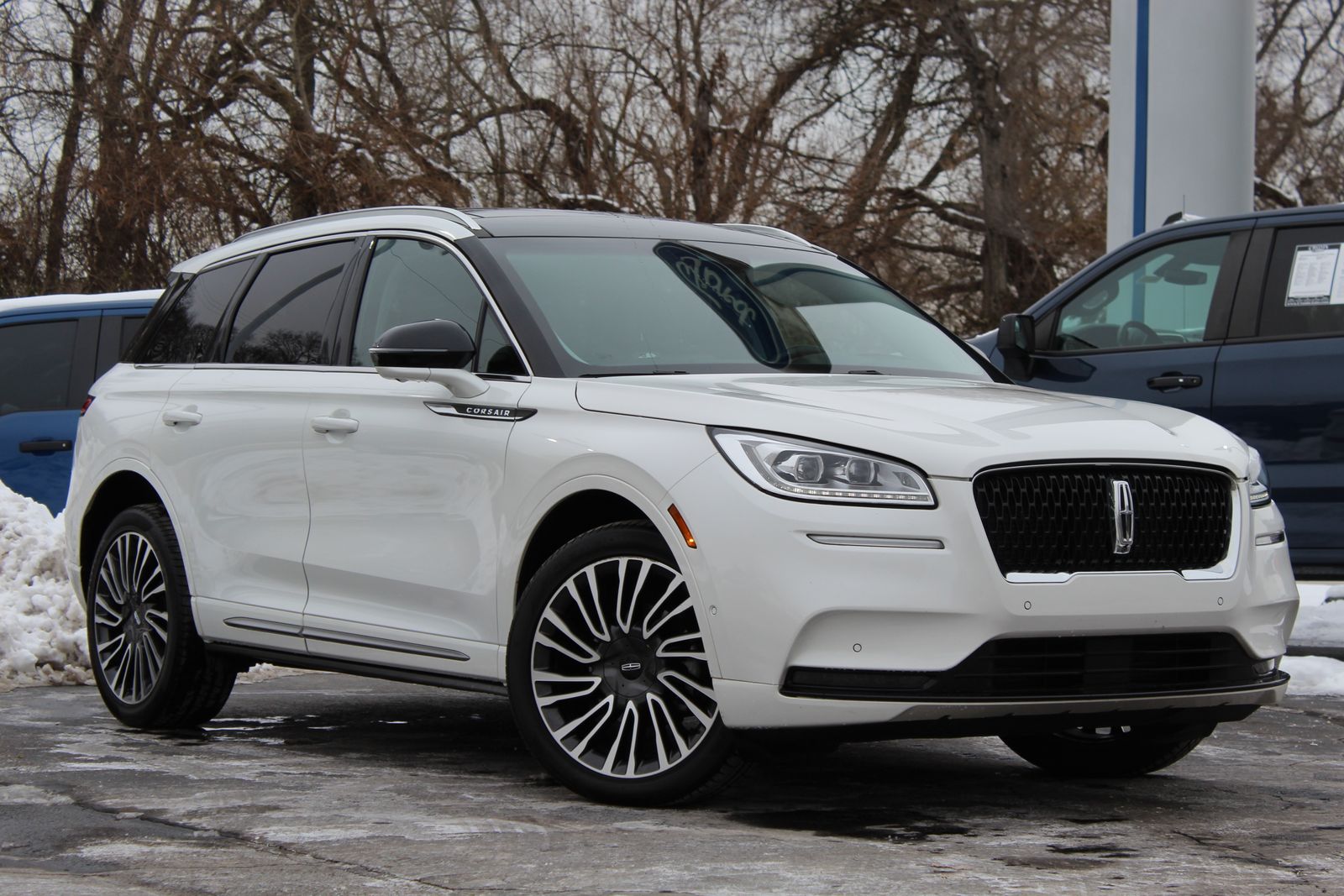 2021 Lincoln Corsair Reserve's photo