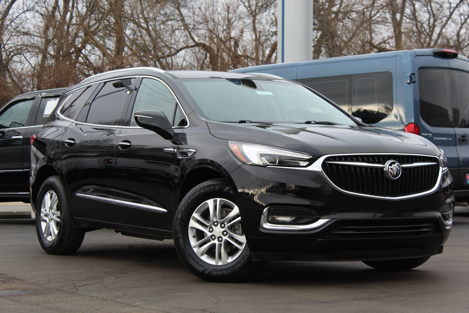 2019 Buick Enclave Essence's photo