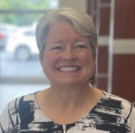 Staff member Lisa Cryder from ID_d4826afbd927