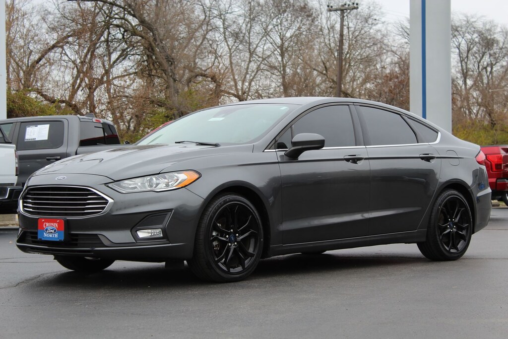 Used 2019 Ford Fusion SE Sedan