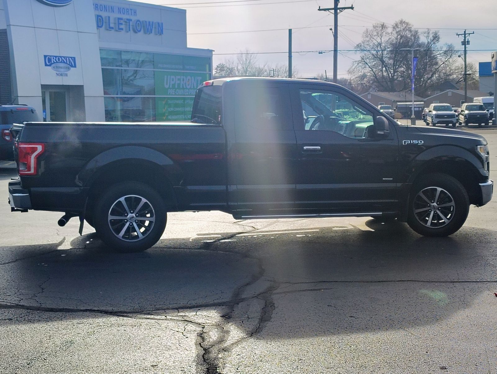 2015 Ford F-150 XLT photo 2