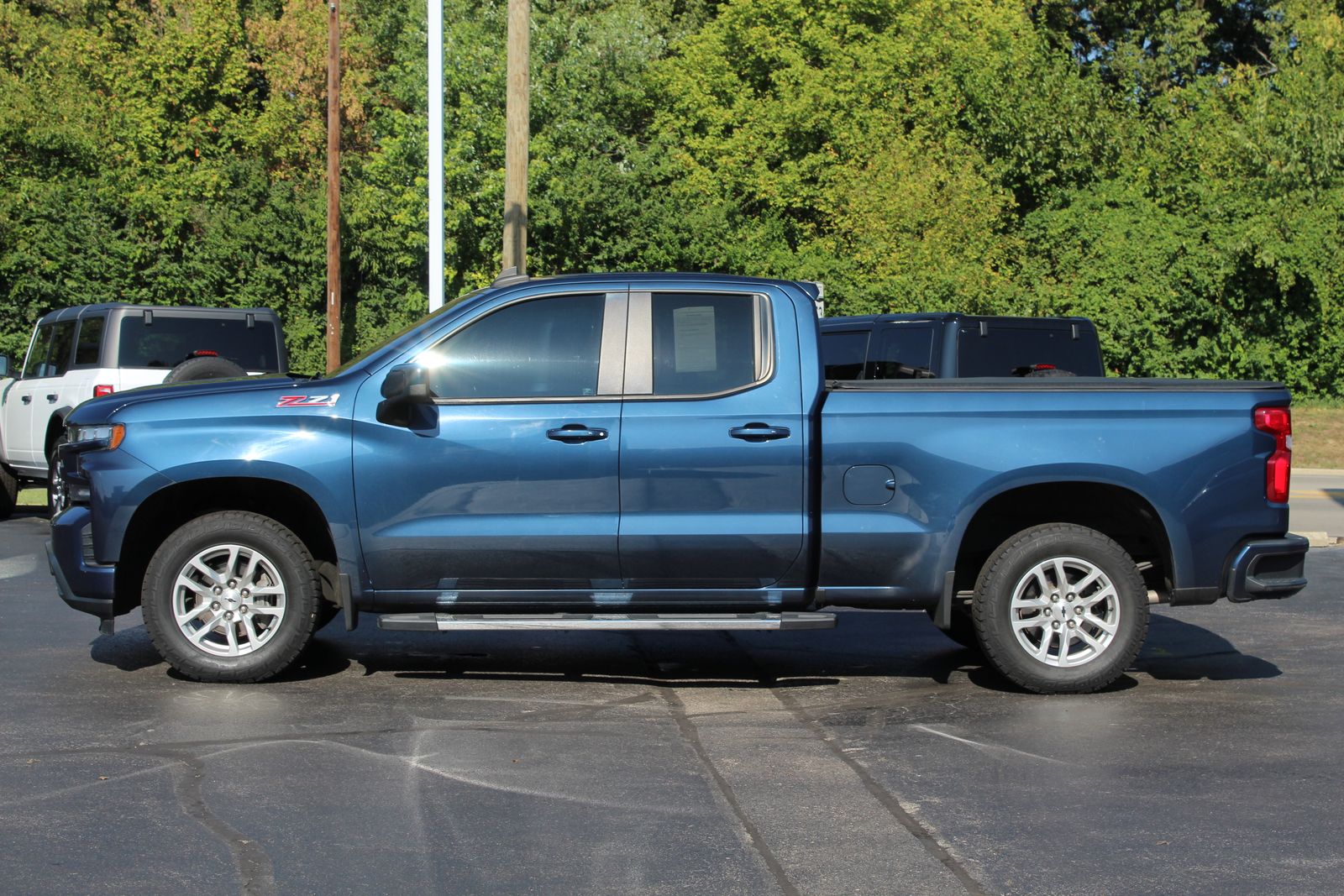 2019 Chevrolet Silverado 1500 RST photo 3