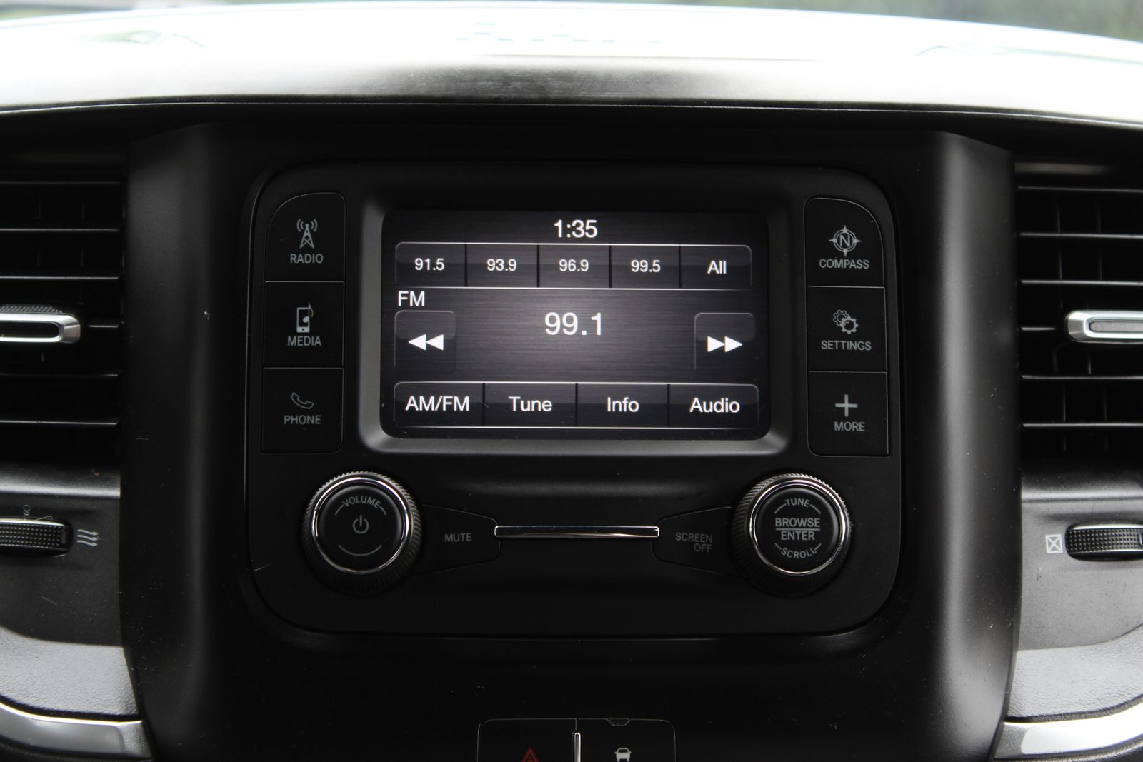 2024 RAM Ram 3500 Pickup Big Horn - Photo 17