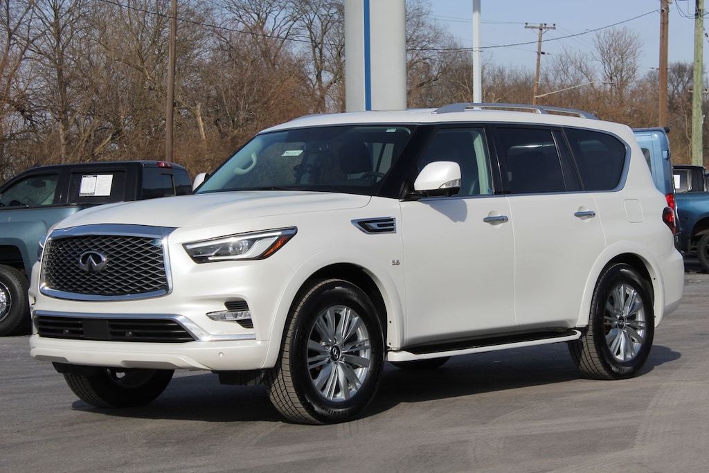 2018 Infiniti QX80 Base photo 3