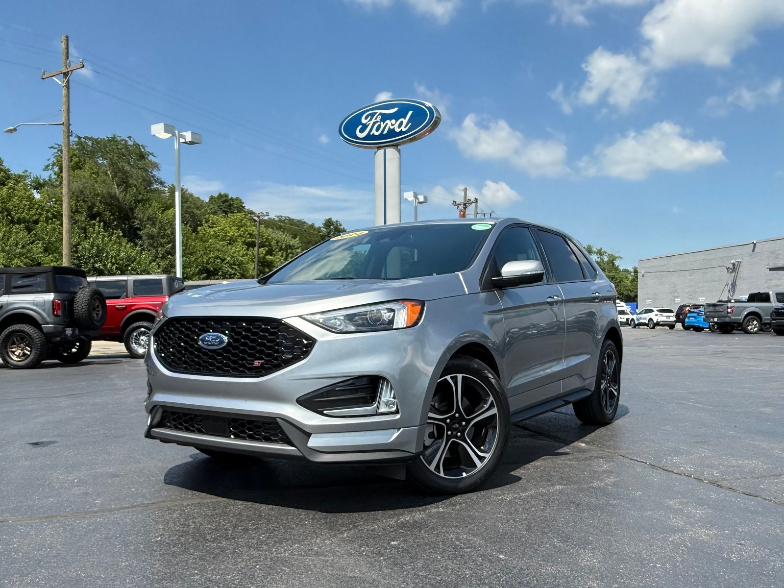 2024 Ford Edge ST's photo