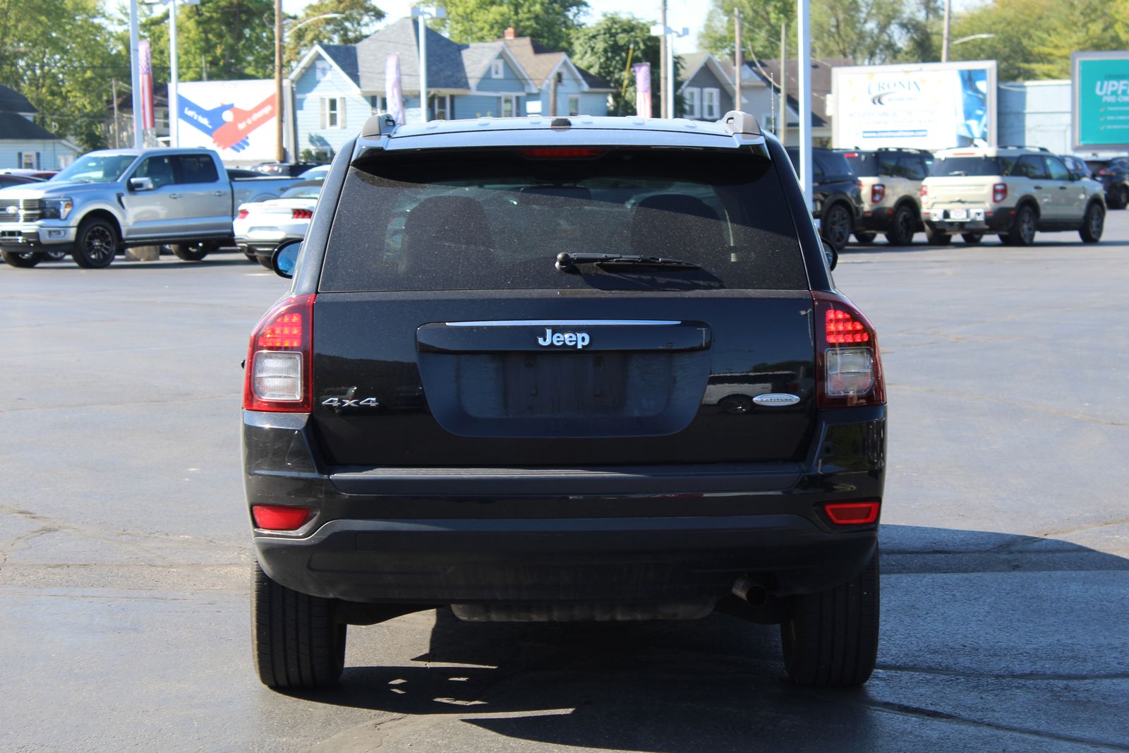 2016 Jeep Compass Latitude photo 2