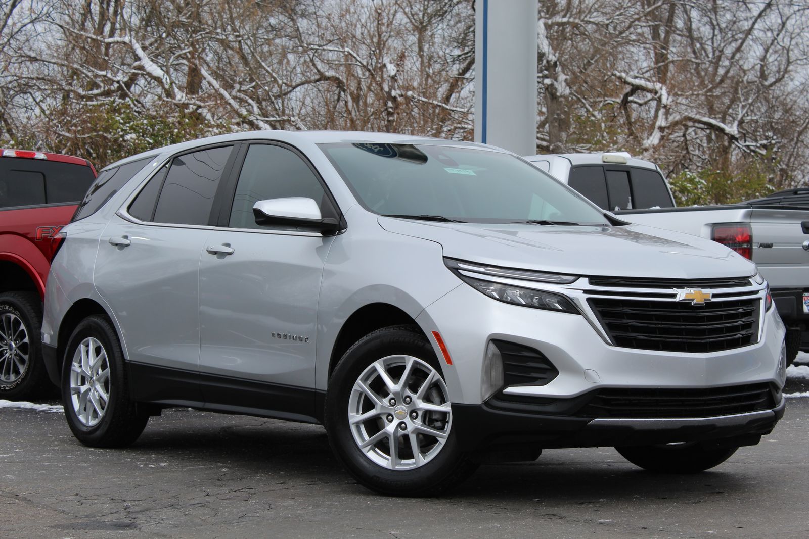 2022 Chevrolet Equinox LT's photo