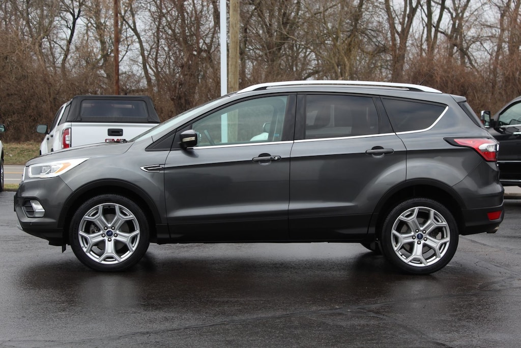 2017 Ford Escape Titanium photo 4