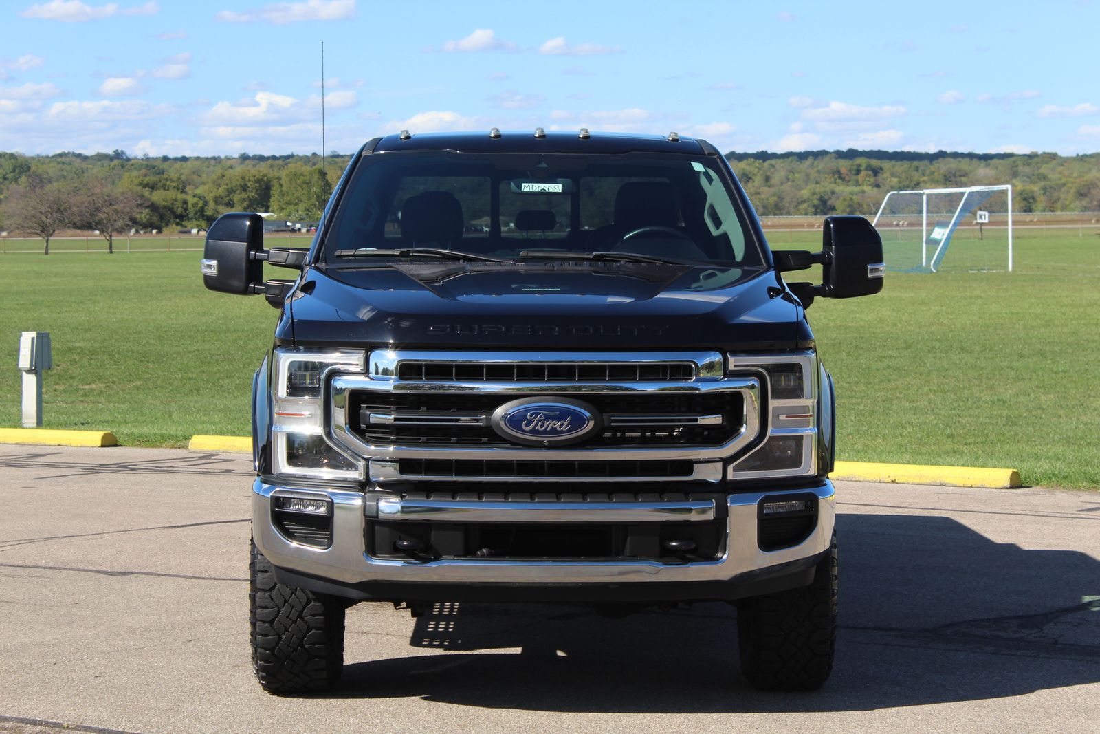 2021 Ford F-250 Lariat photo 2