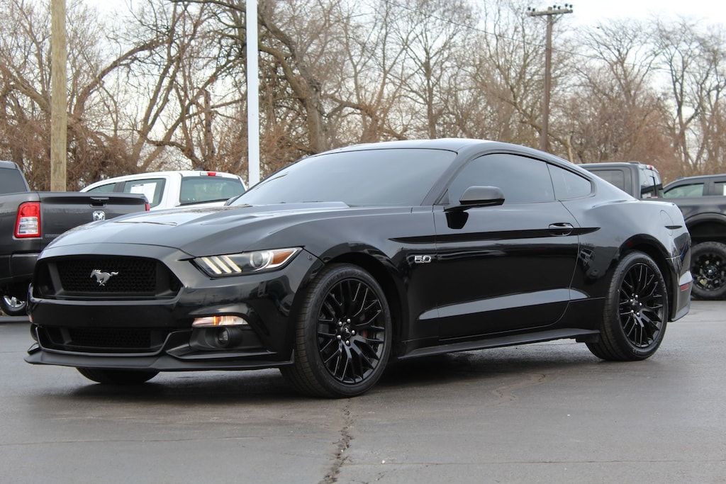 2017 Ford Mustang GT photo 3